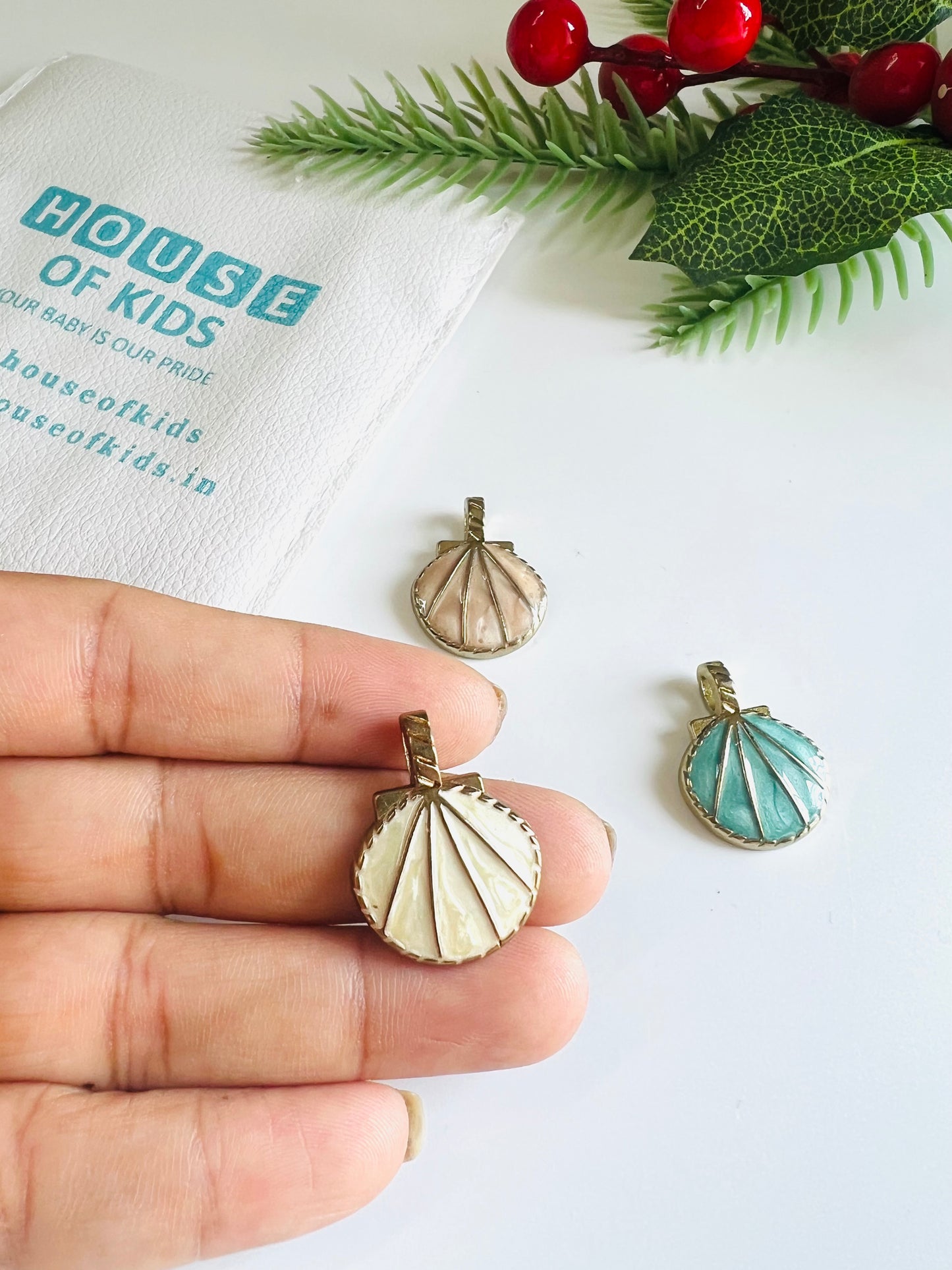 HOK Shell Charm - Get with Lobster Lock - 3 Colours