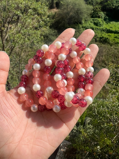 Beautiful Pearl and Glass Beads Bracelet