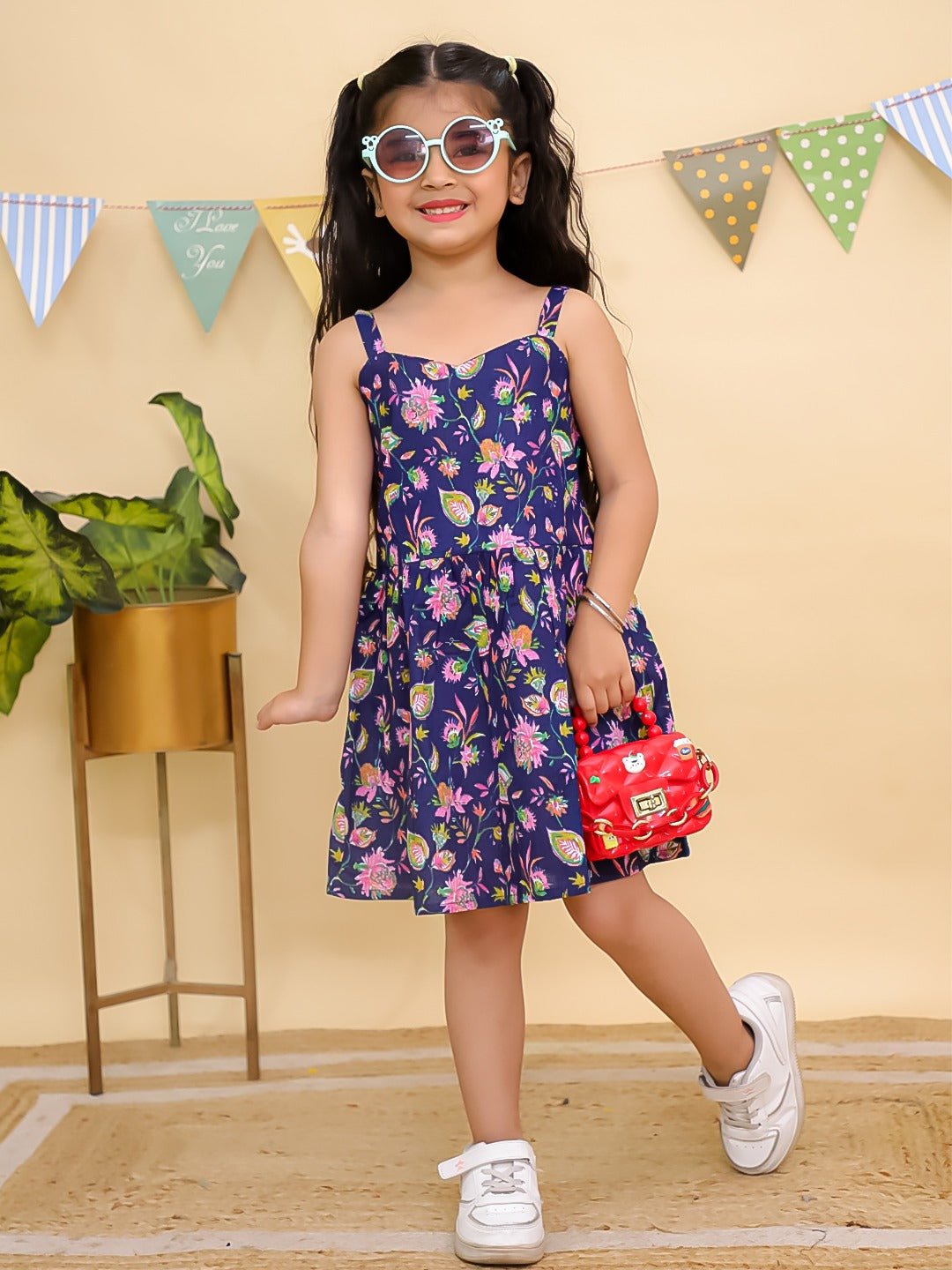 HOK Adorable Heart-Yoke Frock for summers