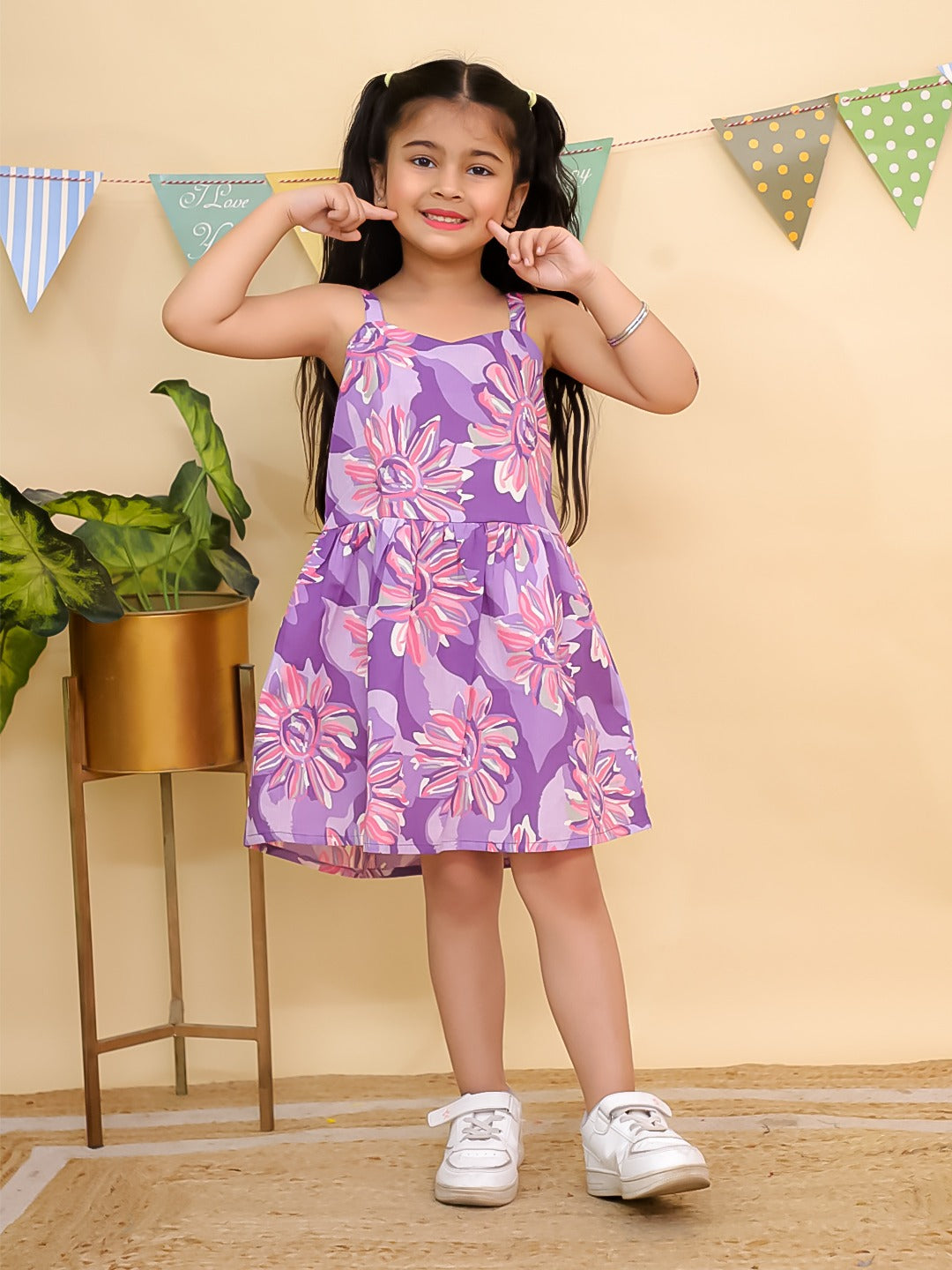 HOK Adorable Heart-Yoke Frock for summers