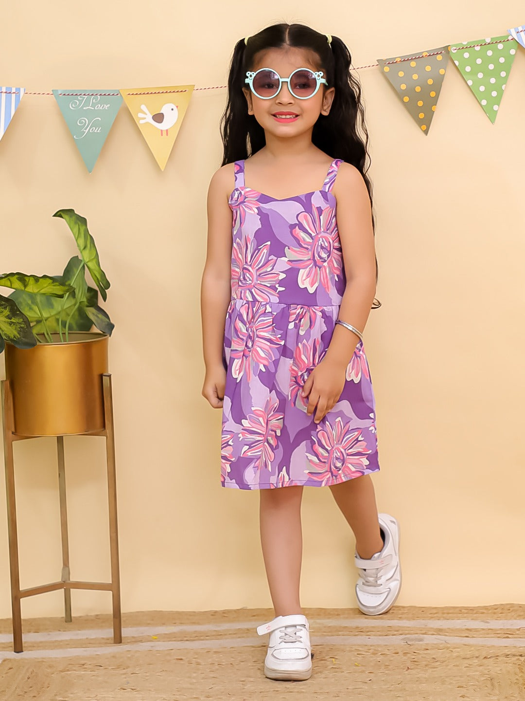 HOK Adorable Heart-Yoke Frock for summers