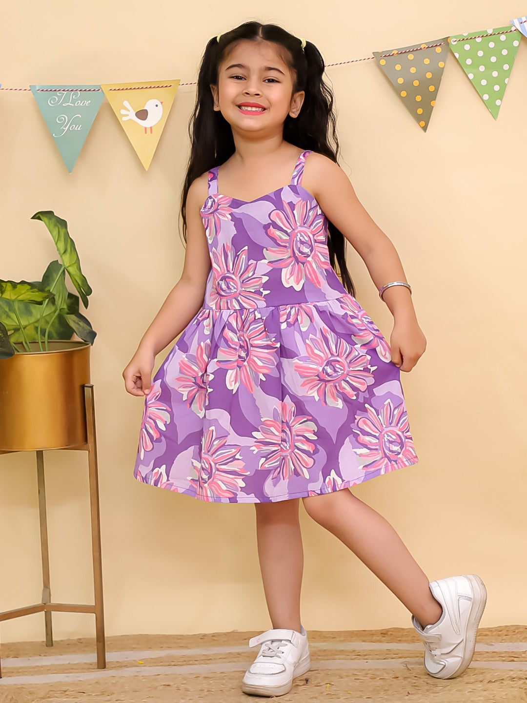 HOK Adorable Heart-Yoke Frock for summers