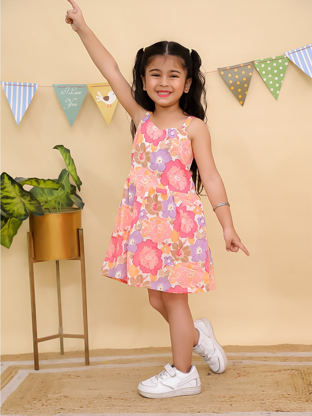 HOK Adorable Heart-Yoke Frock for summers
