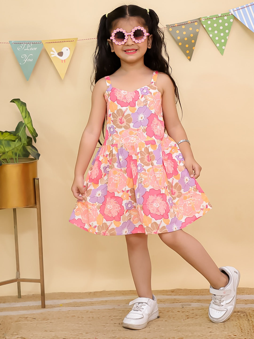 HOK Adorable Heart-Yoke Frock for summers
