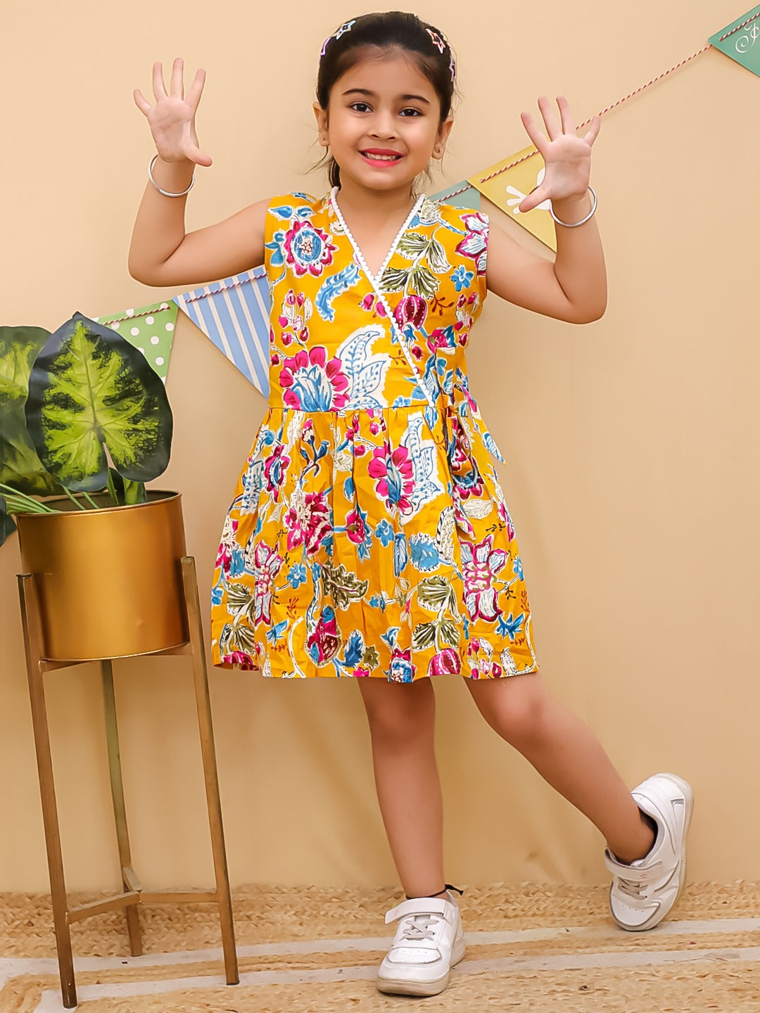 HOK Stylish Girls Sleeveless Floral Wrap-Look Dress with contrast Lace Piping