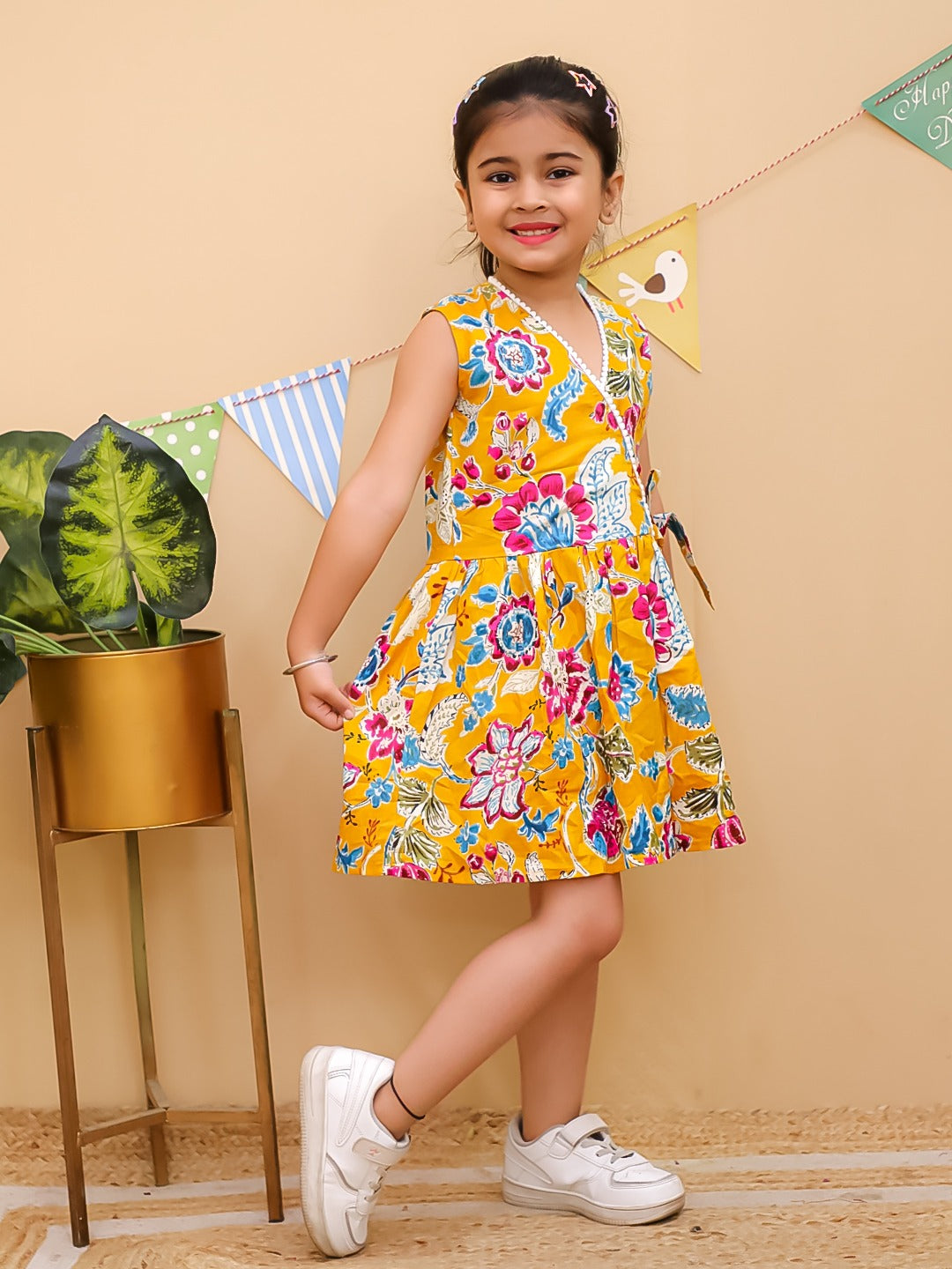 HOK Stylish Girls Sleeveless Floral Wrap-Look Dress with contrast Lace Piping