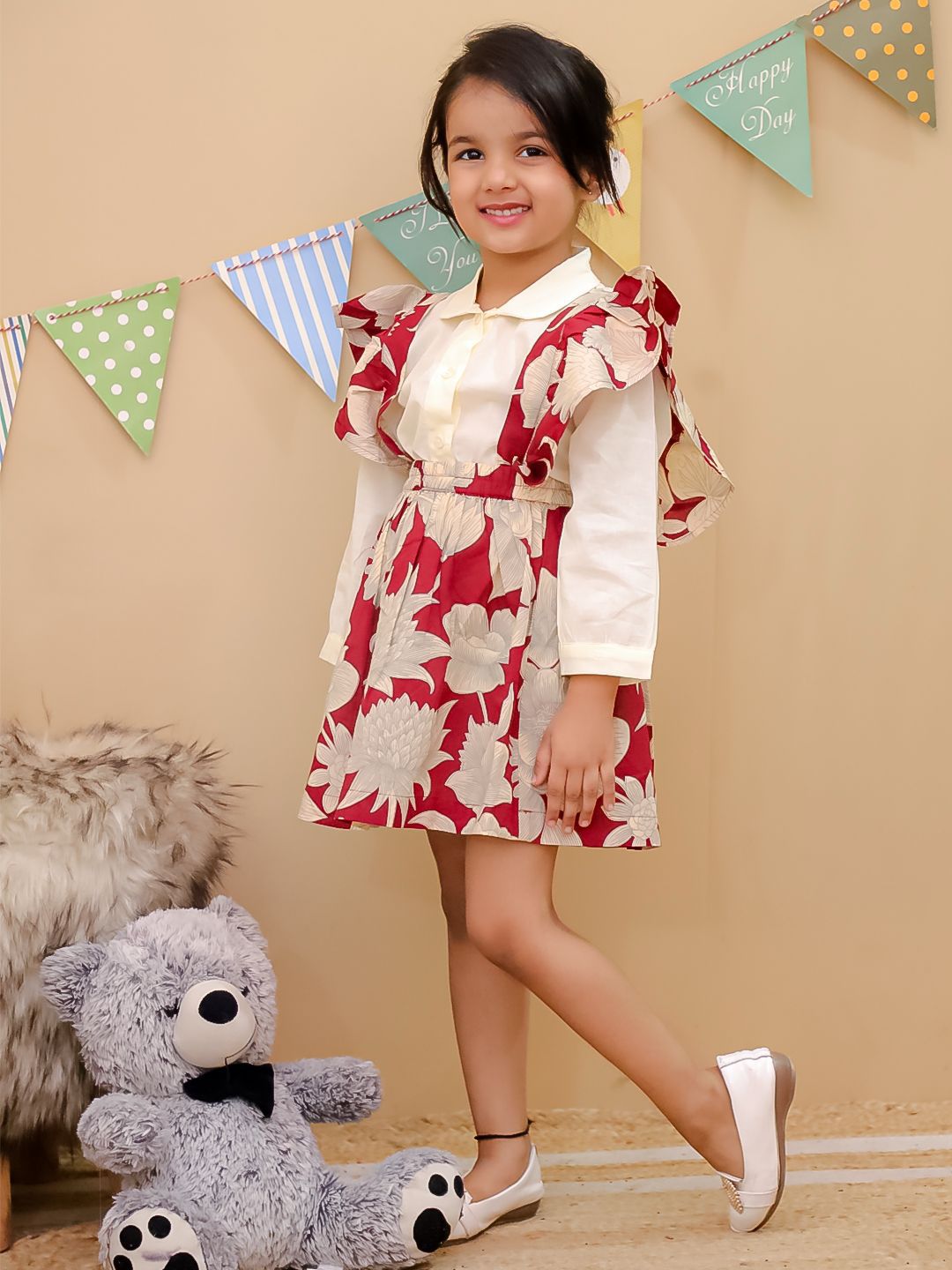 HOK Beautiful Girls Shirt and Skirt with frilled straps