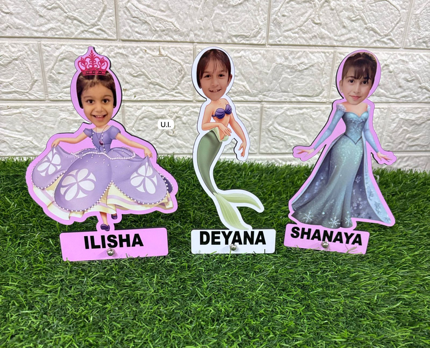 HOK Personalized Photo Caricature Table Stand