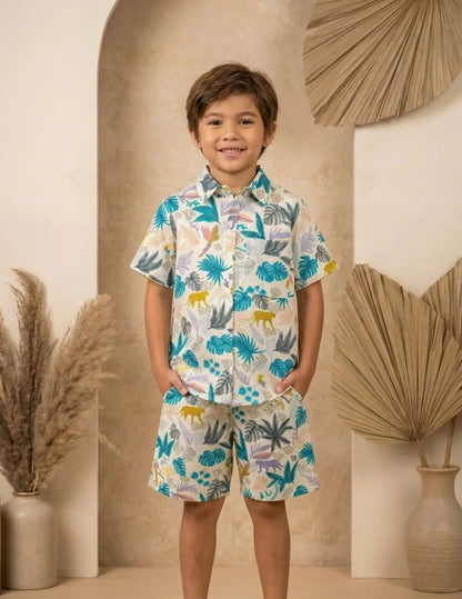 Boys white printed shirt and shorts set front view