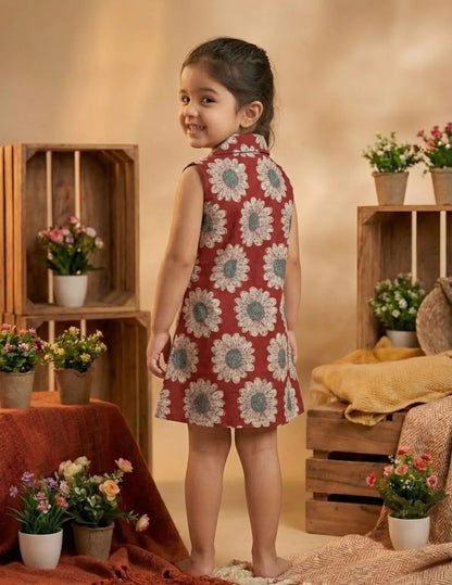 Back view of red daisy print sleeveless dress for girls