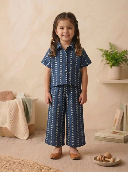 Girls blue printed co-ord set front view with shirt and wide-leg pants