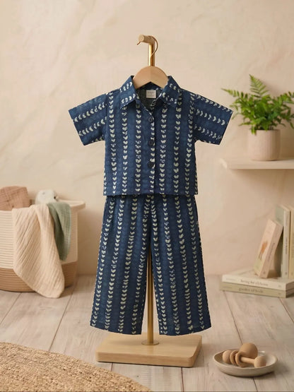 Stylish girls blue cotton co-ord set front angle