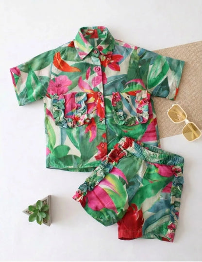 stylish girls tropical outfit front view shirt and shorts set