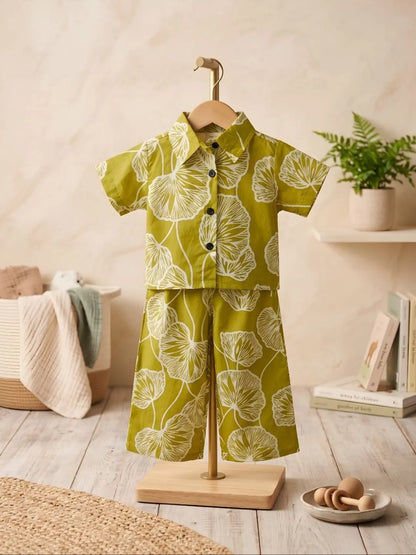 Stylish girls green cotton co-ord set front angle