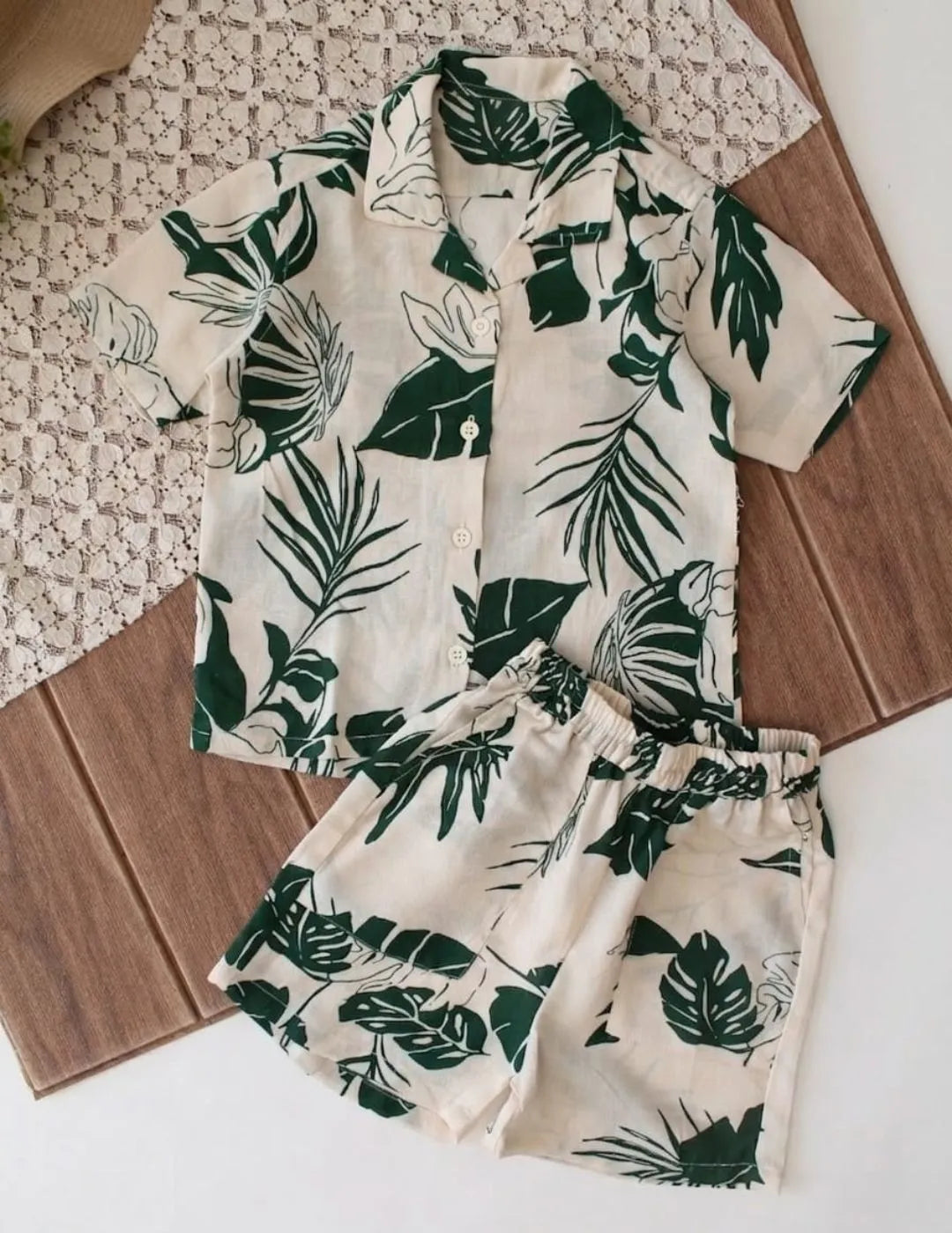 girls trendy leaf print co-ord set front view relaxed fit outfit