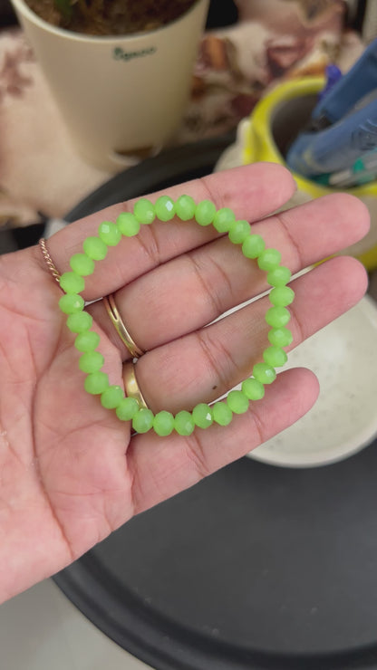 Parrot Green Crystal Glass Beads Bracelet